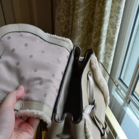 Kate Spade K9398 Leila Flap Backpack Fur Faux Shearling Light Sand - Picture 11 of 12